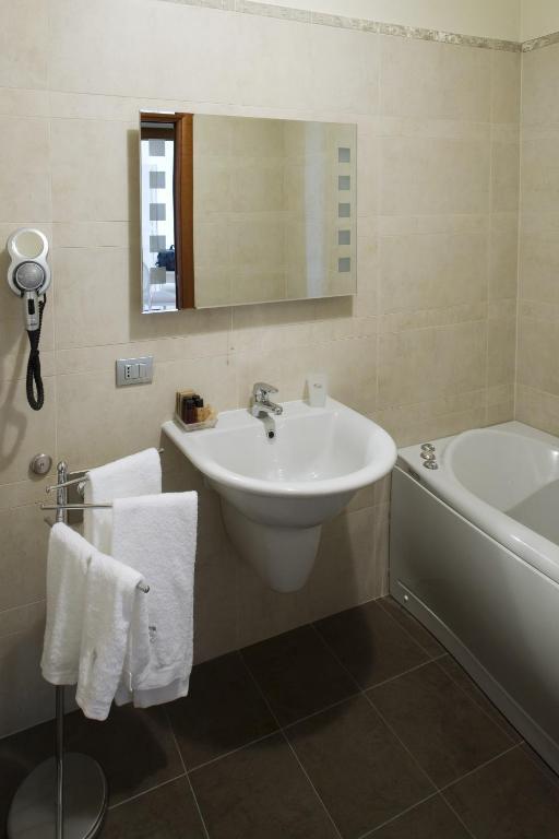Il Castello Di Lovere Hotel Habitación foto